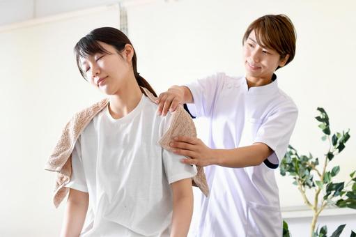 女性指導者による安心のサポート